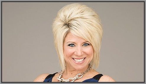 famous-medium-theresa-caputo